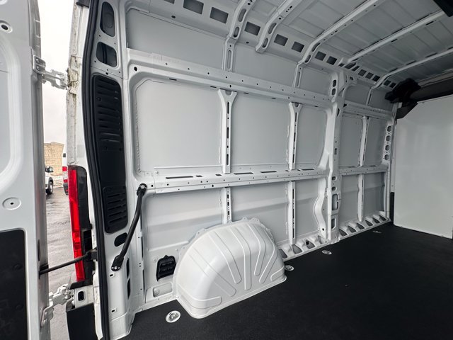 New 2024 RAM ProMaster 2500 w/ Safety Group FWD image 13