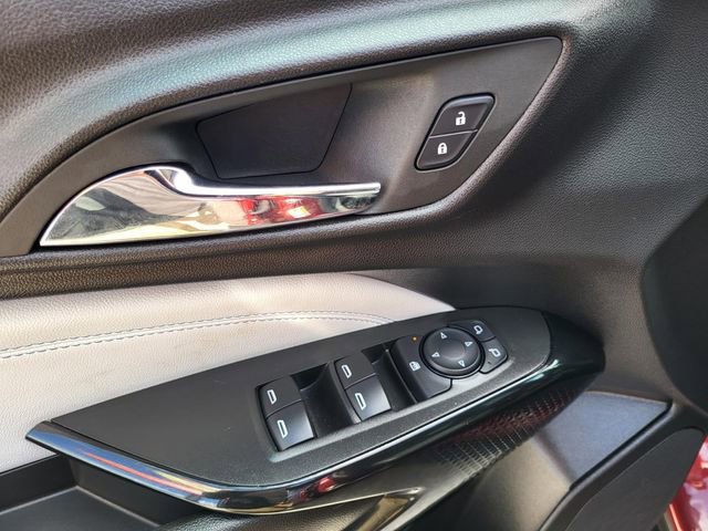 Used 2025 Chevrolet Trax LT FWD image 4