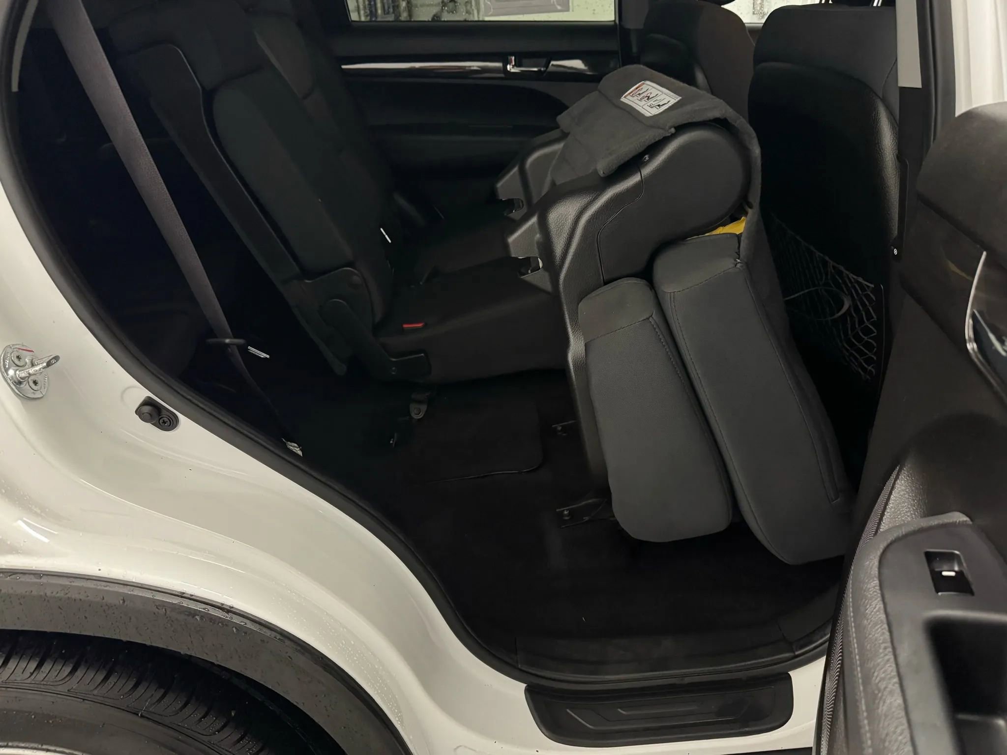 Used 2013 Kia Sorento LX w/ Convenience Pkg image 36