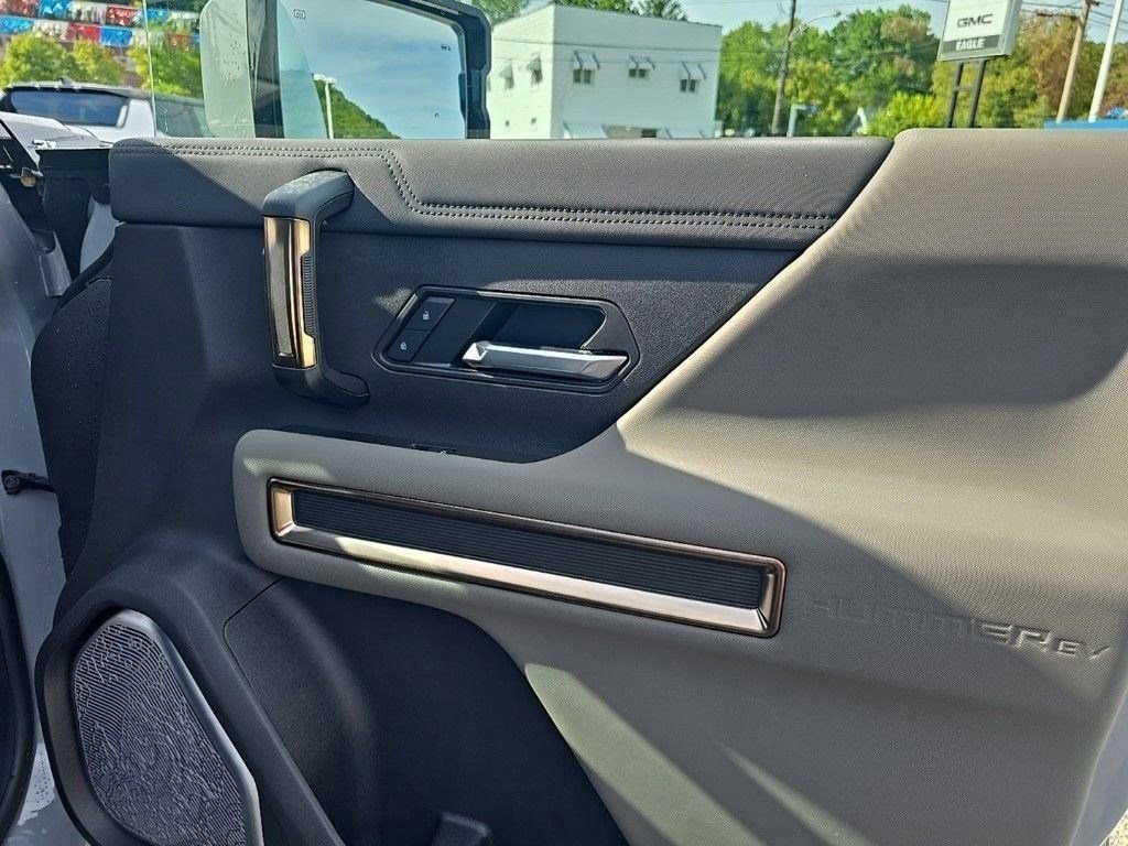 New 2025 GMC Hummer EV 3X image 33