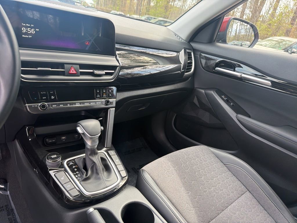 Certified 2025 Kia Seltos S AWD/4WD image 18