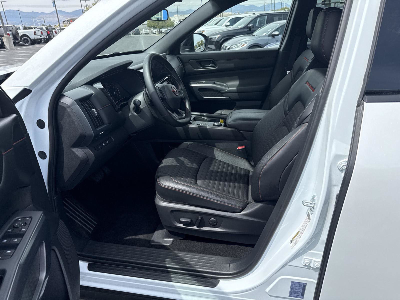 Used 2026 Nissan Pathfinder Rock Creek AWD/4WD image 13
