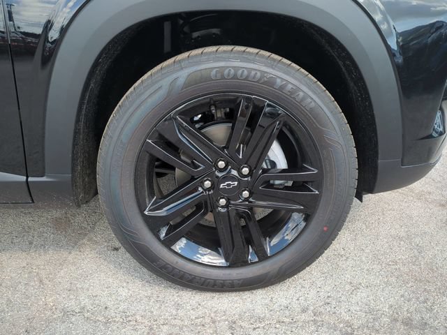 Certified 2026 Chevrolet Trax ACTIV w/ Driver Confidence Package FWD image 11