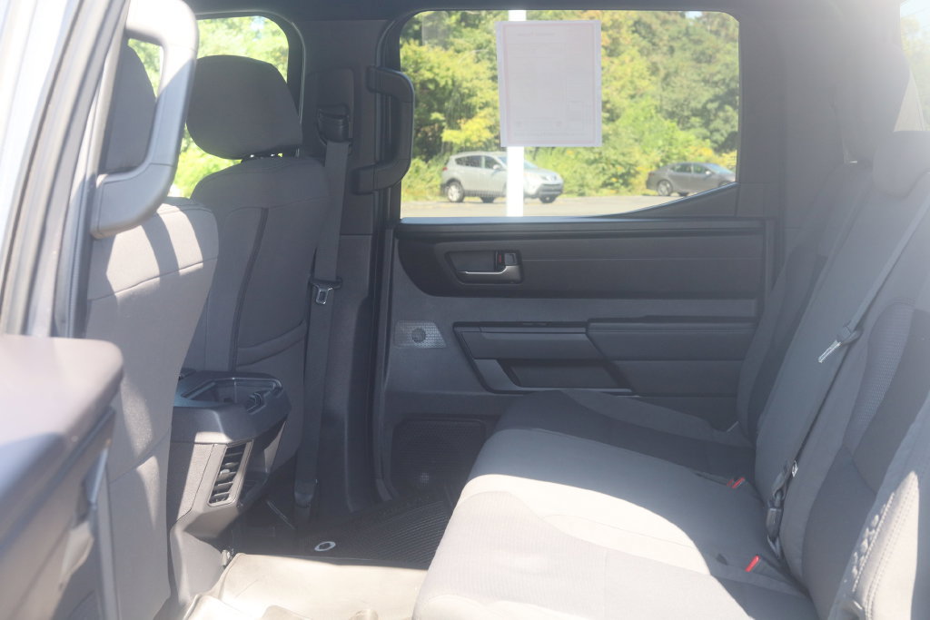 Used 2025 Toyota Tundra SR5 w/ SR5 Convenience Package AWD/4WD image 32