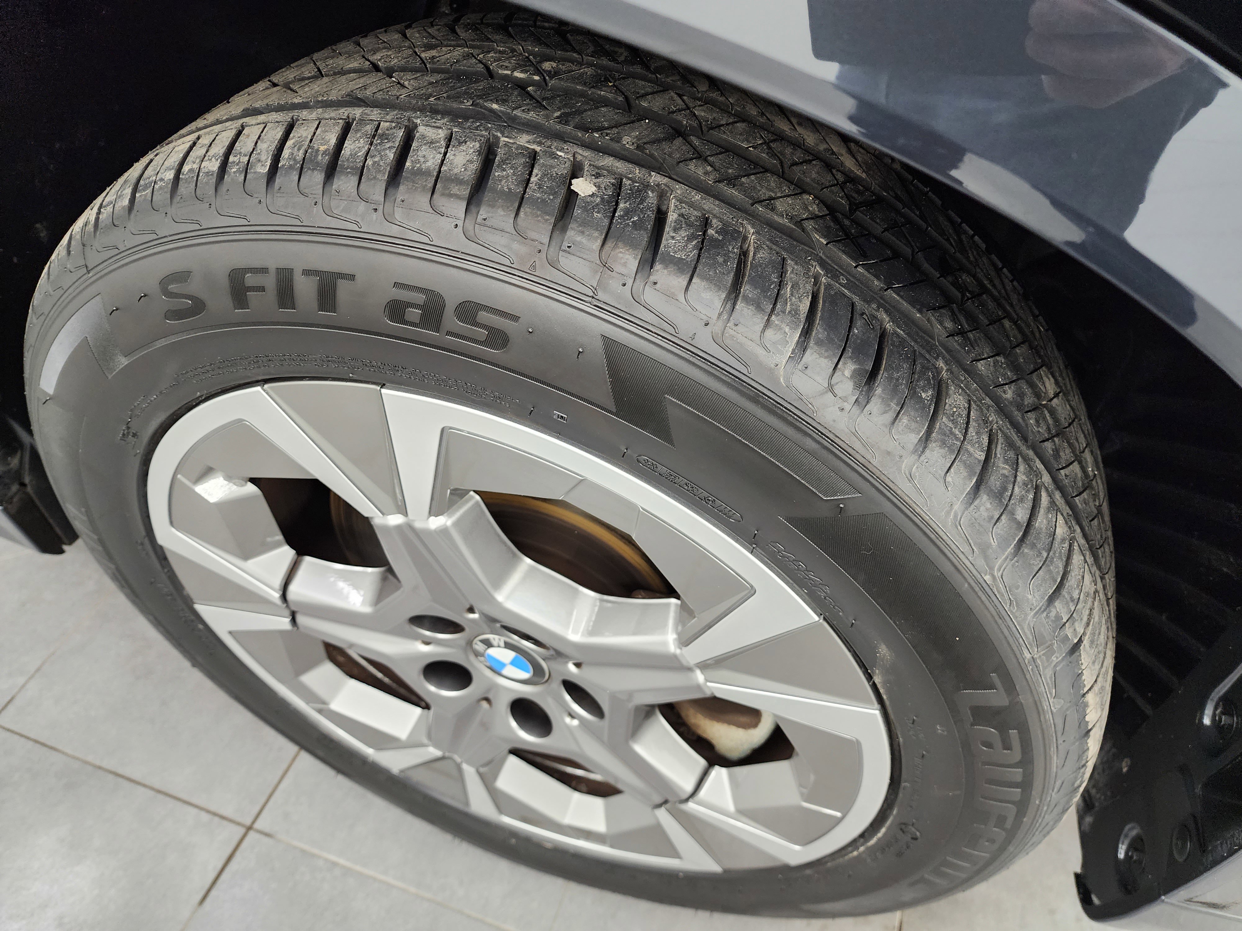 Used 2025 BMW X1 xDrive28i image 3