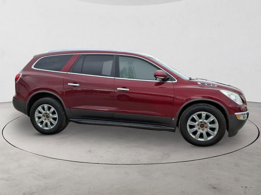 Used 2011 Buick Enclave CXL image 5