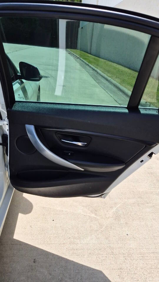 Used 2015 BMW 320i Sedan RWD image 53