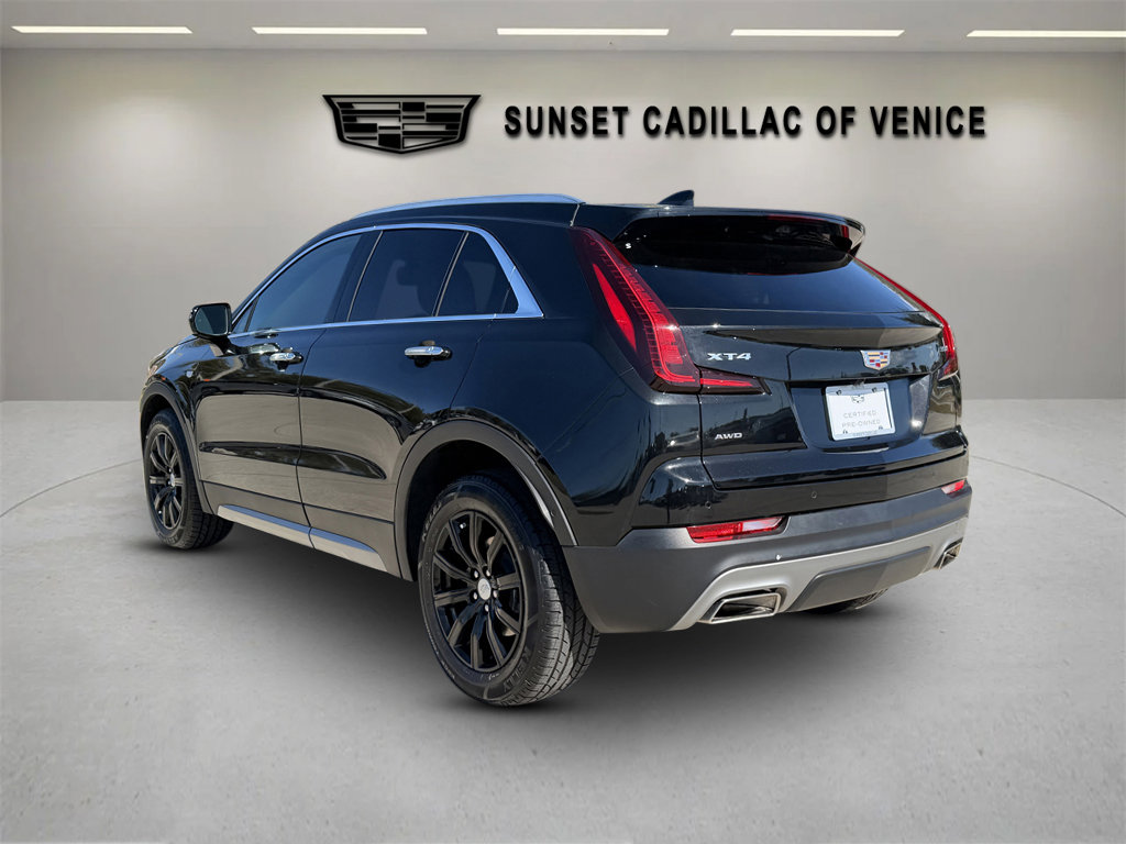 Certified 2022 Cadillac XT4 Premium Luxury w/ Enhanced Visibility Package AWD/4WD image 5