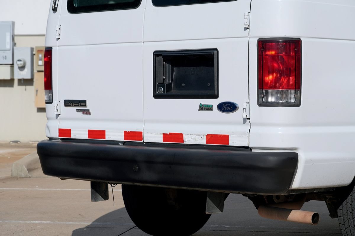 Used 2014 Ford E-150 and Econoline 150 w/ Power Group RWD image 32
