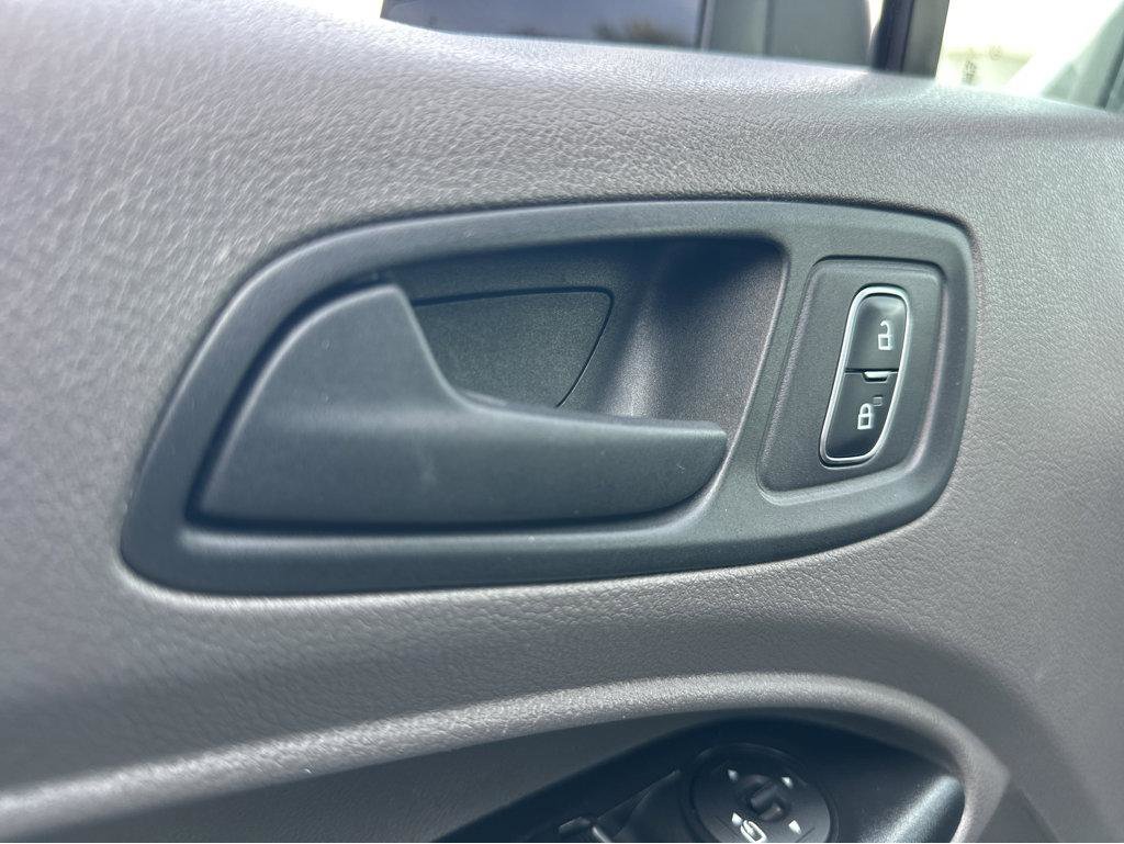 Used 2022 Ford Transit Connect XL FWD image 32