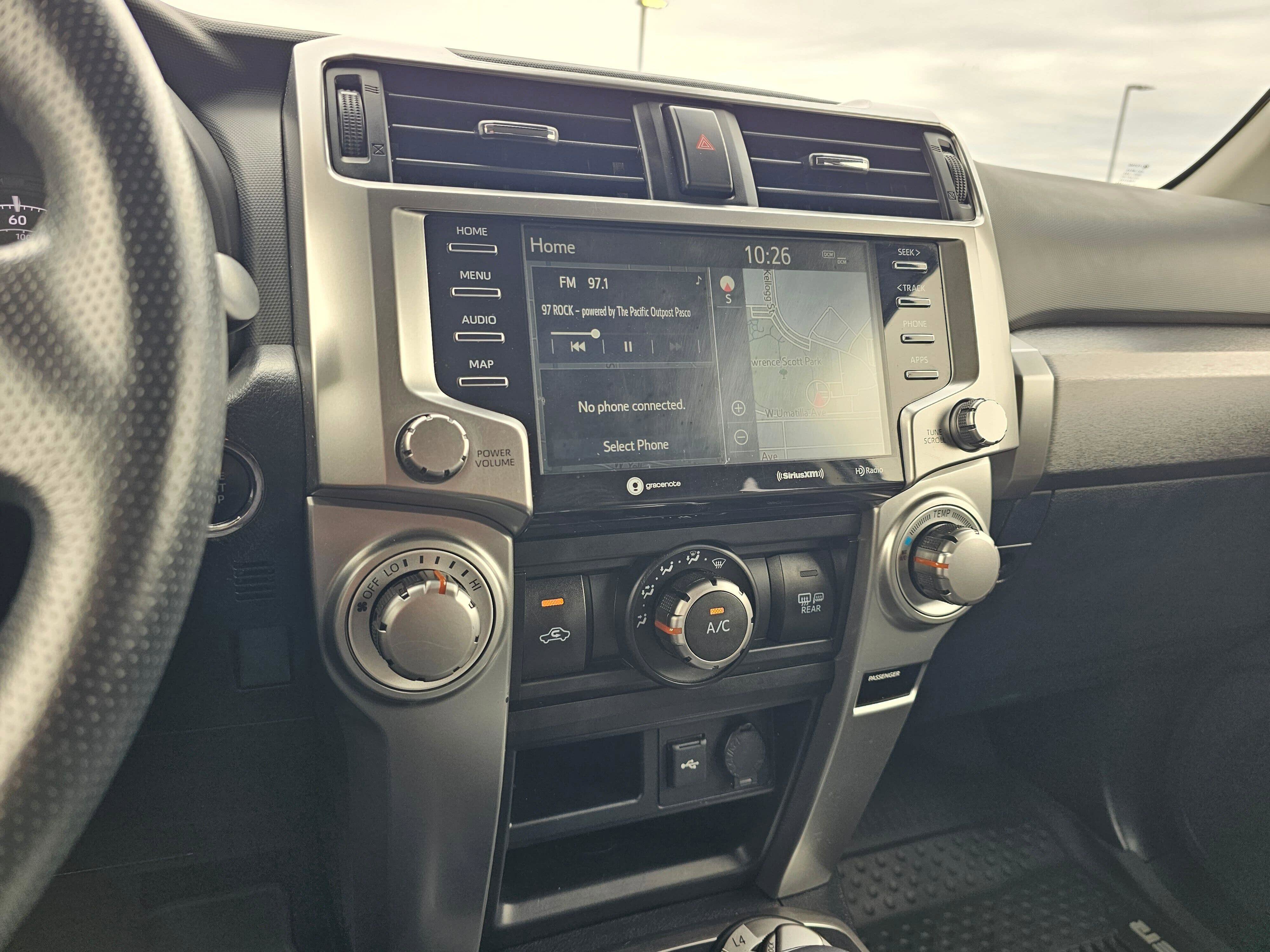 Used 2021 Toyota 4Runner SR5 Premium w/ Moonroof Package AWD/4WD image 24