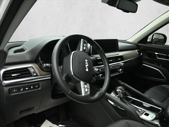 Used 2022 Kia Telluride EX w/ EX Premium Package image 10