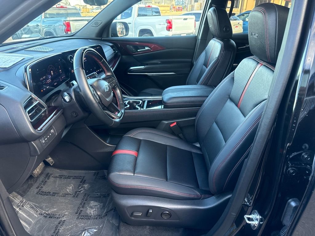Used 2024 Chevrolet Traverse RS w/ LPO, Floor Liner Package image 9