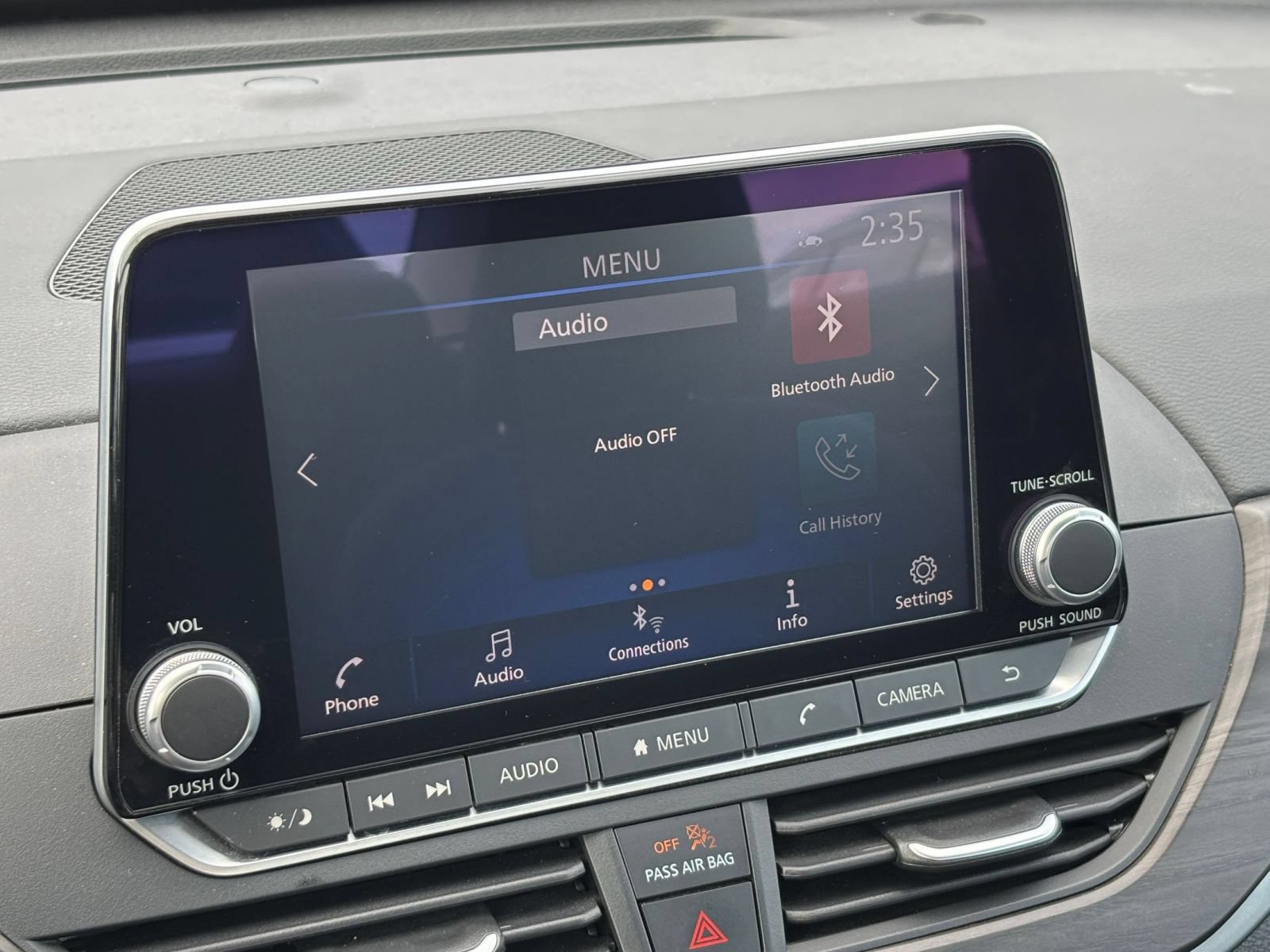 Used 2025 Nissan Altima 2.5 SV FWD image 19