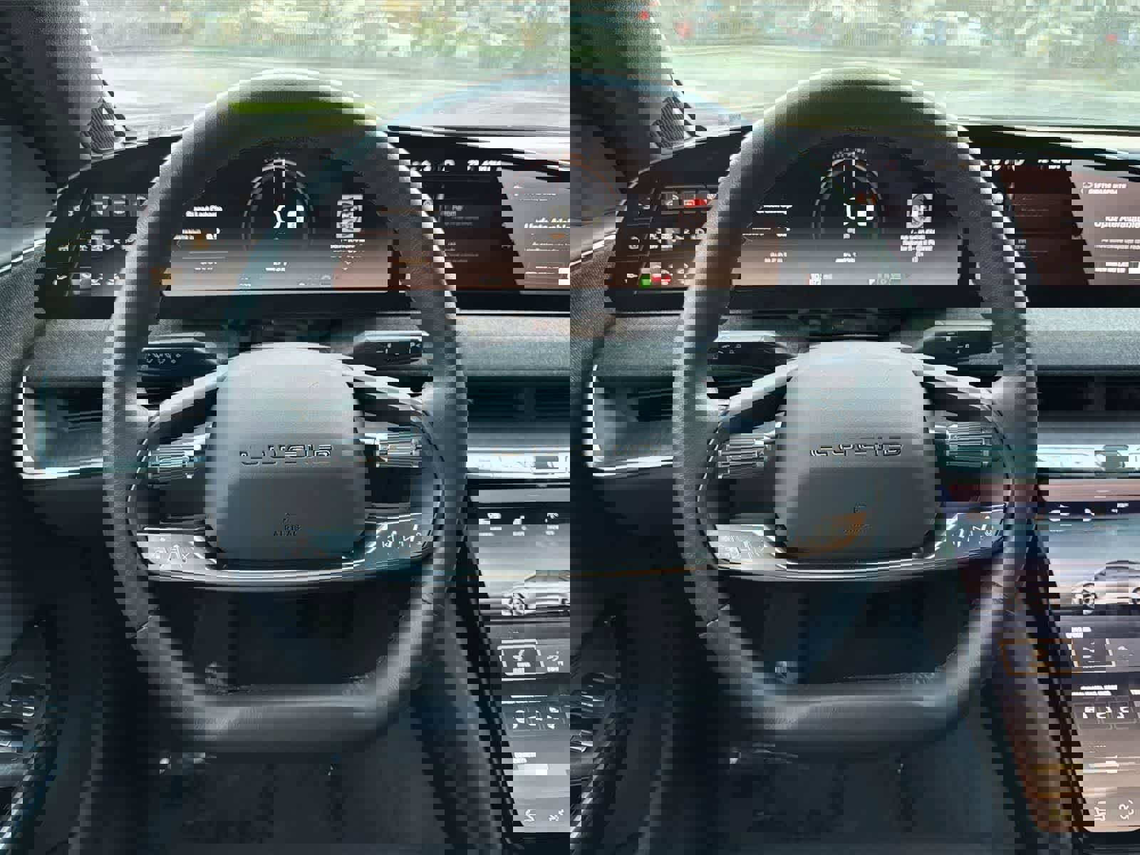 Used 2024 Lucid Air Pure image 11