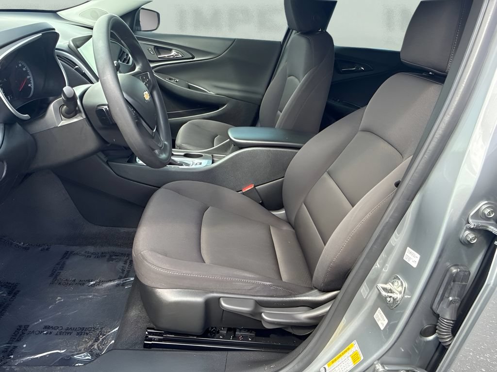 Used 2024 Chevrolet Malibu LS FWD image 5