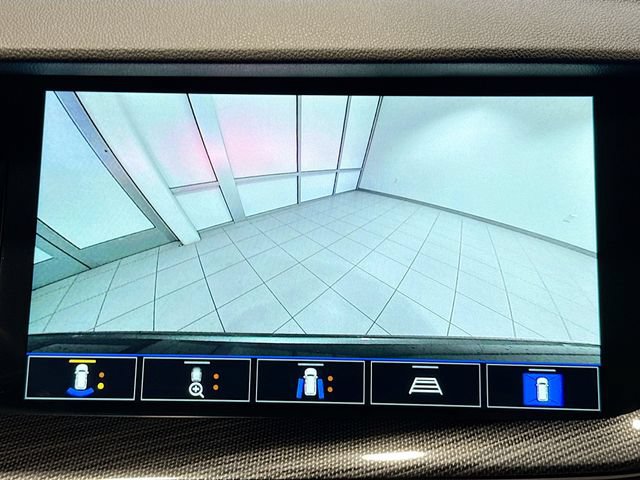 Used 2022 Buick Envision Essence w/ Technology Package I FWD image 14