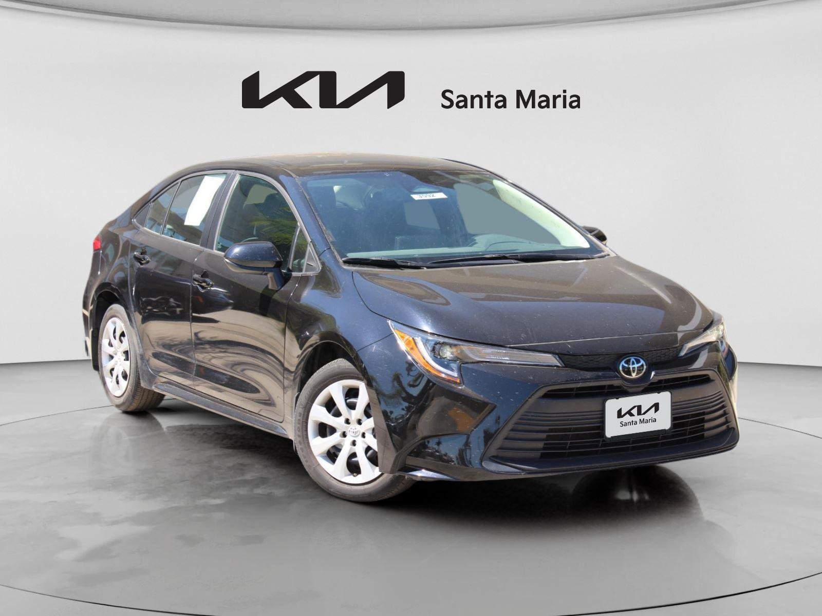 Used 2023 Toyota Corolla LE FWD image 1