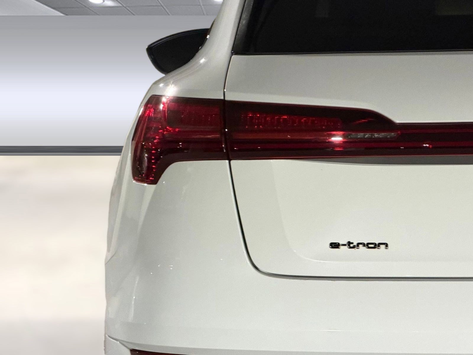 Certified 2023 Audi e-tron Premium Plus w/ Premium Plus Package AWD/4WD image 13