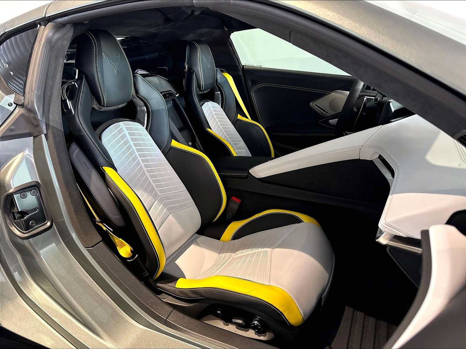 Used 2022 Chevrolet Corvette Stingray Premium Cpe RWD image 23