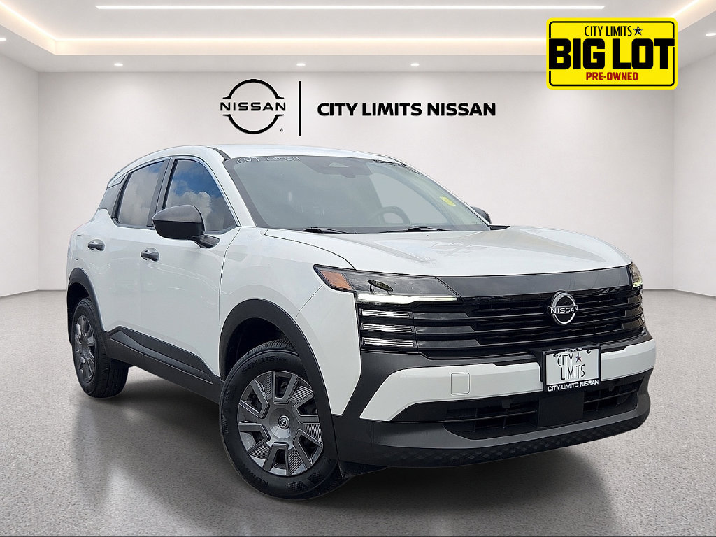 Used 2025 Nissan Kicks S FWD 360° Tour