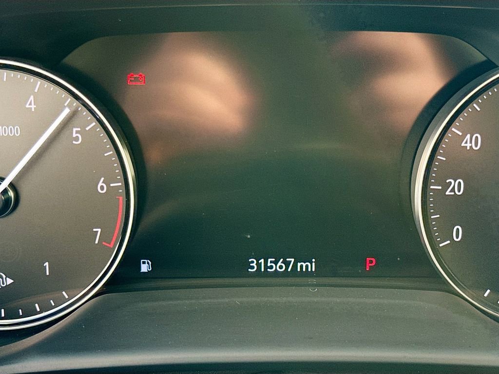 Used 2023 Buick Envision Essence w/ Sport Touring Package image 12