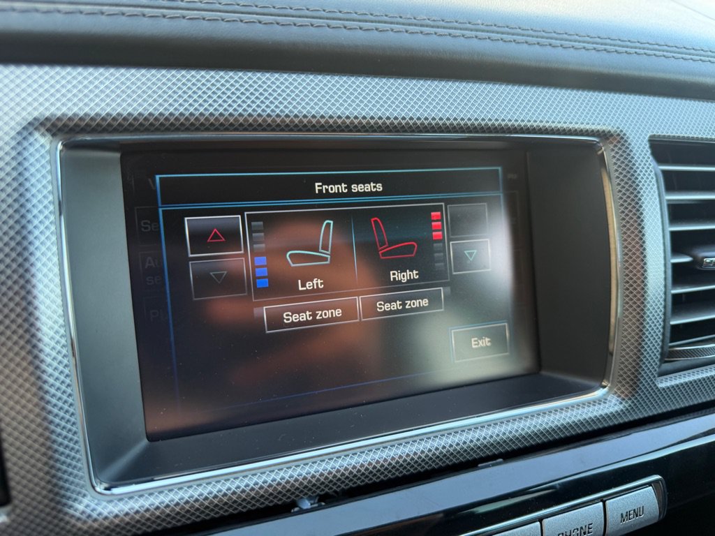 Used 2012 Jaguar XF R RWD image 20