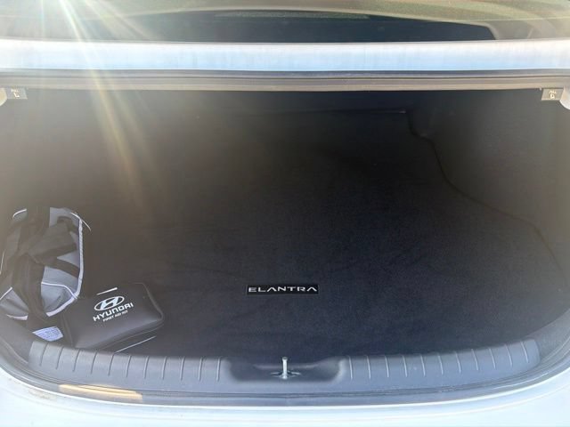 Used 2026 Hyundai Elantra SEL FWD image 20