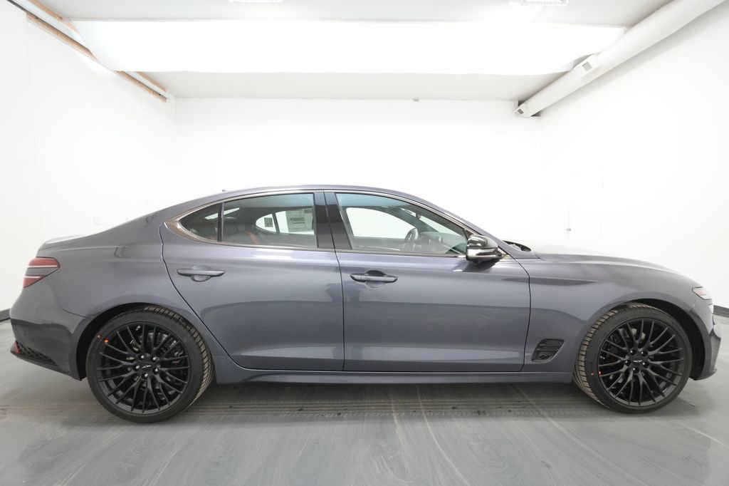 New 2026 Genesis G70 3.3T Prestige image 9