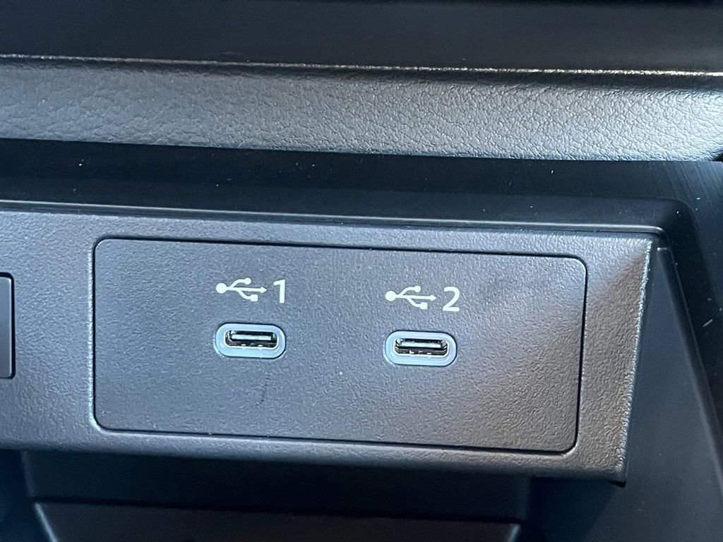 New 2026 Nissan Kicks SR image 6