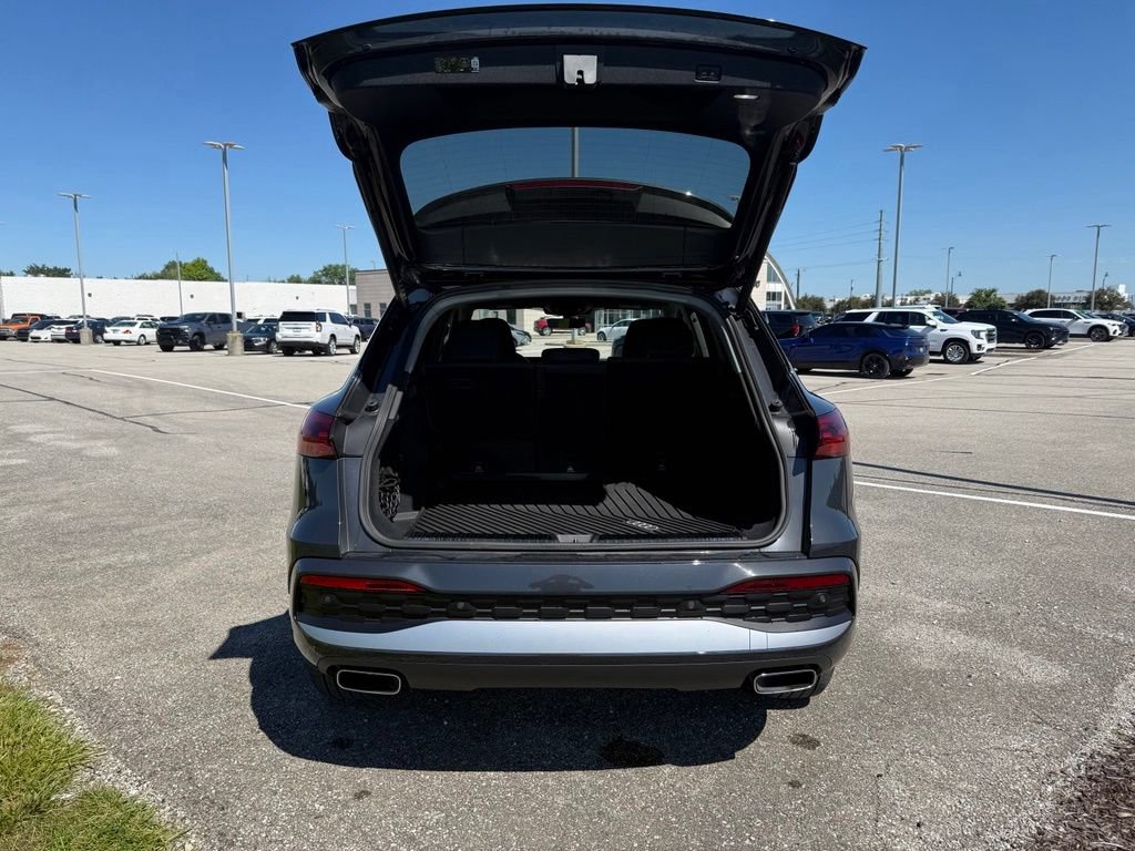 Used 2025 Audi Q5 Premium Plus w/ Premium Plus AWD/4WD image 13