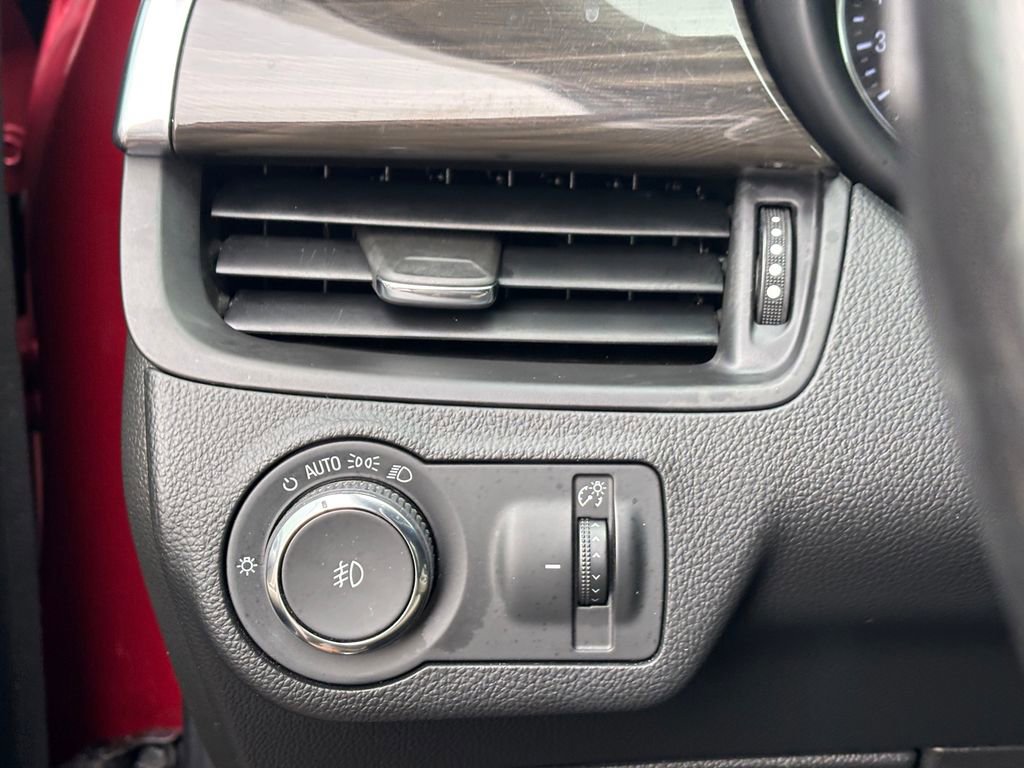 Used 2020 Buick Envision Premium w/ LPO, Cargo Package image 50