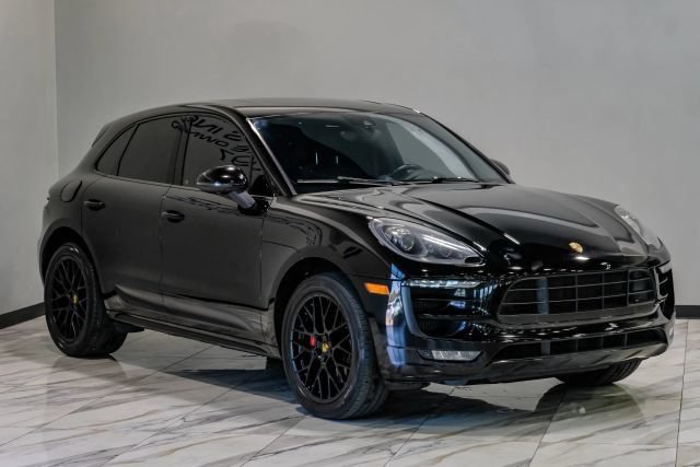 Used 2017 Porsche Macan GTS w/ Premium Package Plus AWD/4WD image 8