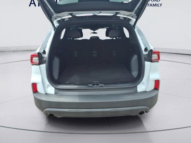 Used 2025 Ford Escape ST-Line w/ Tech Pack #1 AWD/4WD image 8