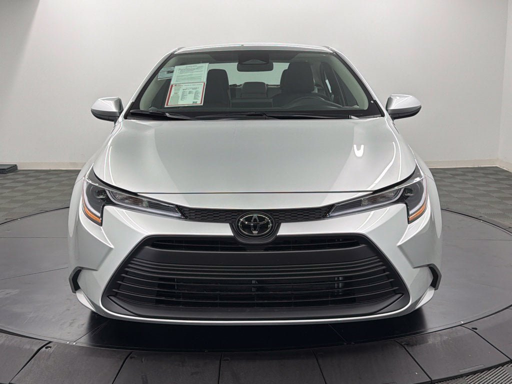 Certified 2026 Toyota Corolla LE FWD image 6