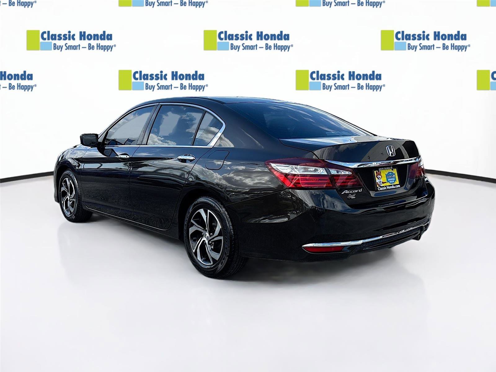 Used 2016 Honda Accord LX image 5