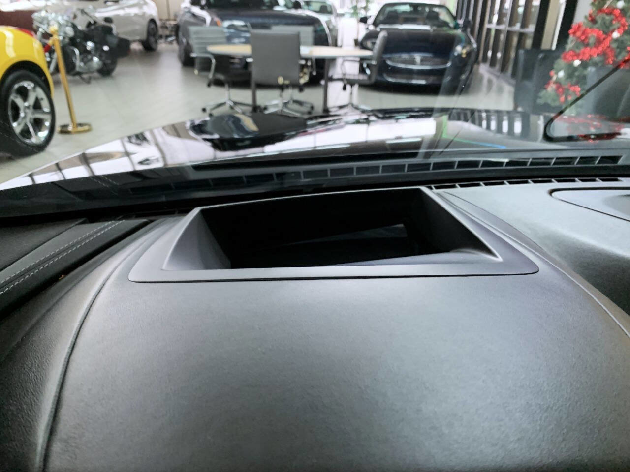 Used 2012 BMW 650i Convertible image 16