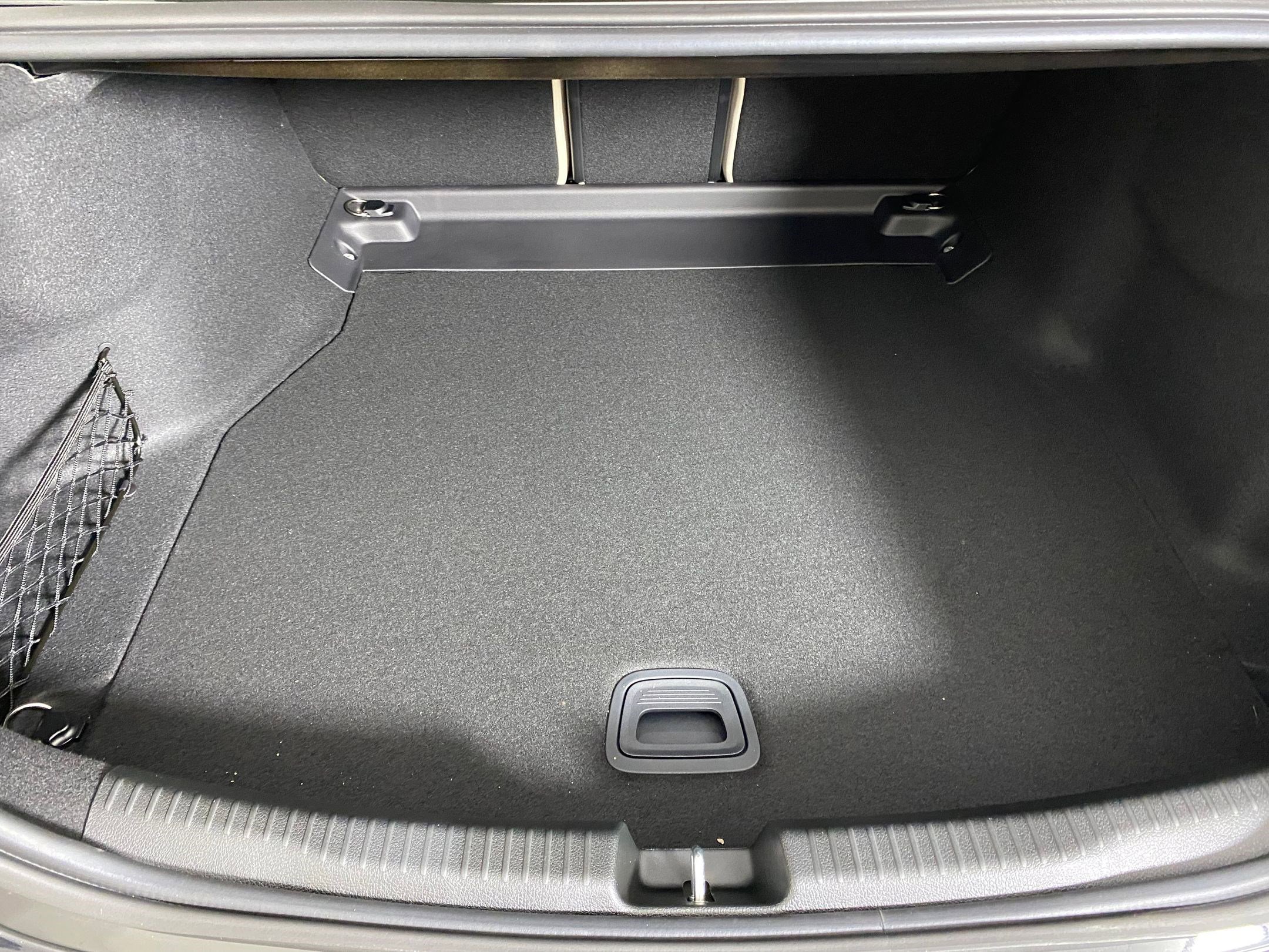 Used 2025 Mercedes-Benz C 300 4MATIC Sedan image 28