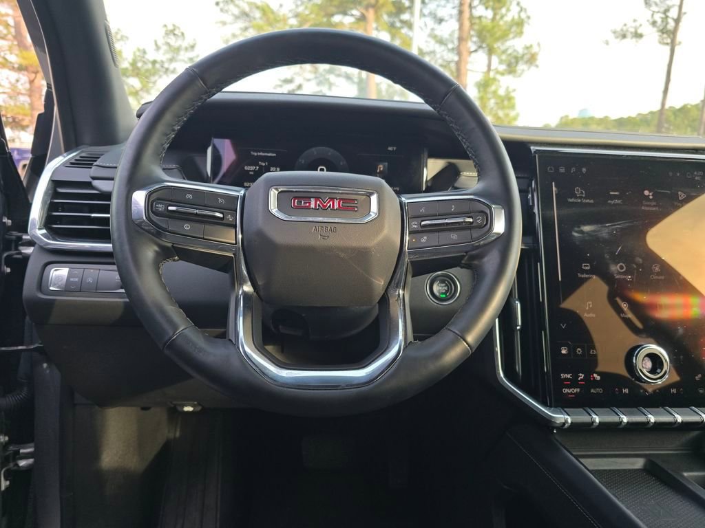 Used 2025 GMC Acadia Elevation image 14