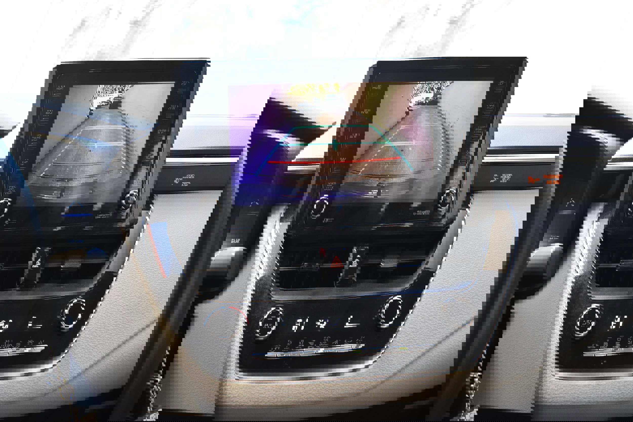 Used 2022 Toyota Corolla LE image 36