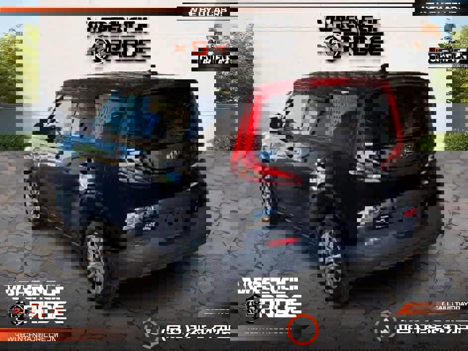 Used 2020 Kia Soul LX image 9