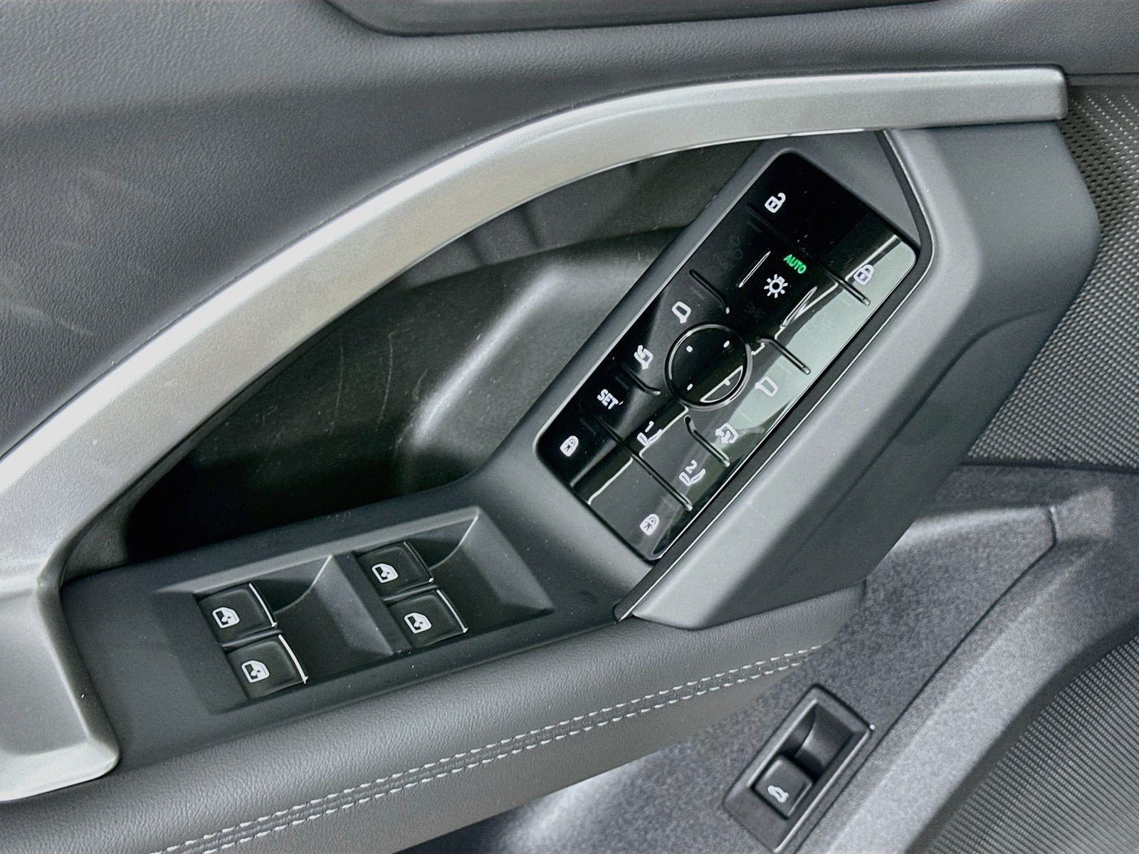 New 2026 Audi Q5 Premium AWD/4WD image 17