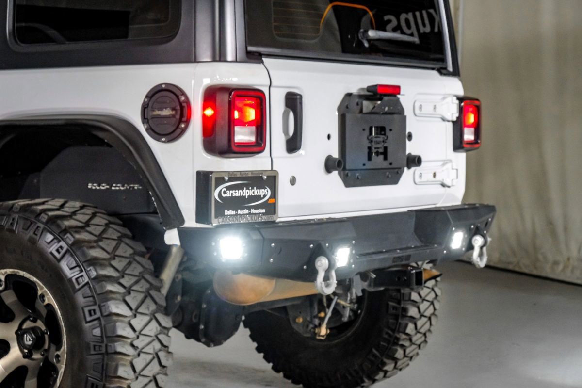 Used 2018 Jeep Wrangler Unlimited Sahara AWD/4WD image 43