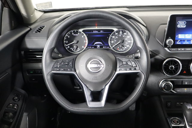 Used 2025 Nissan Sentra SV FWD image 6