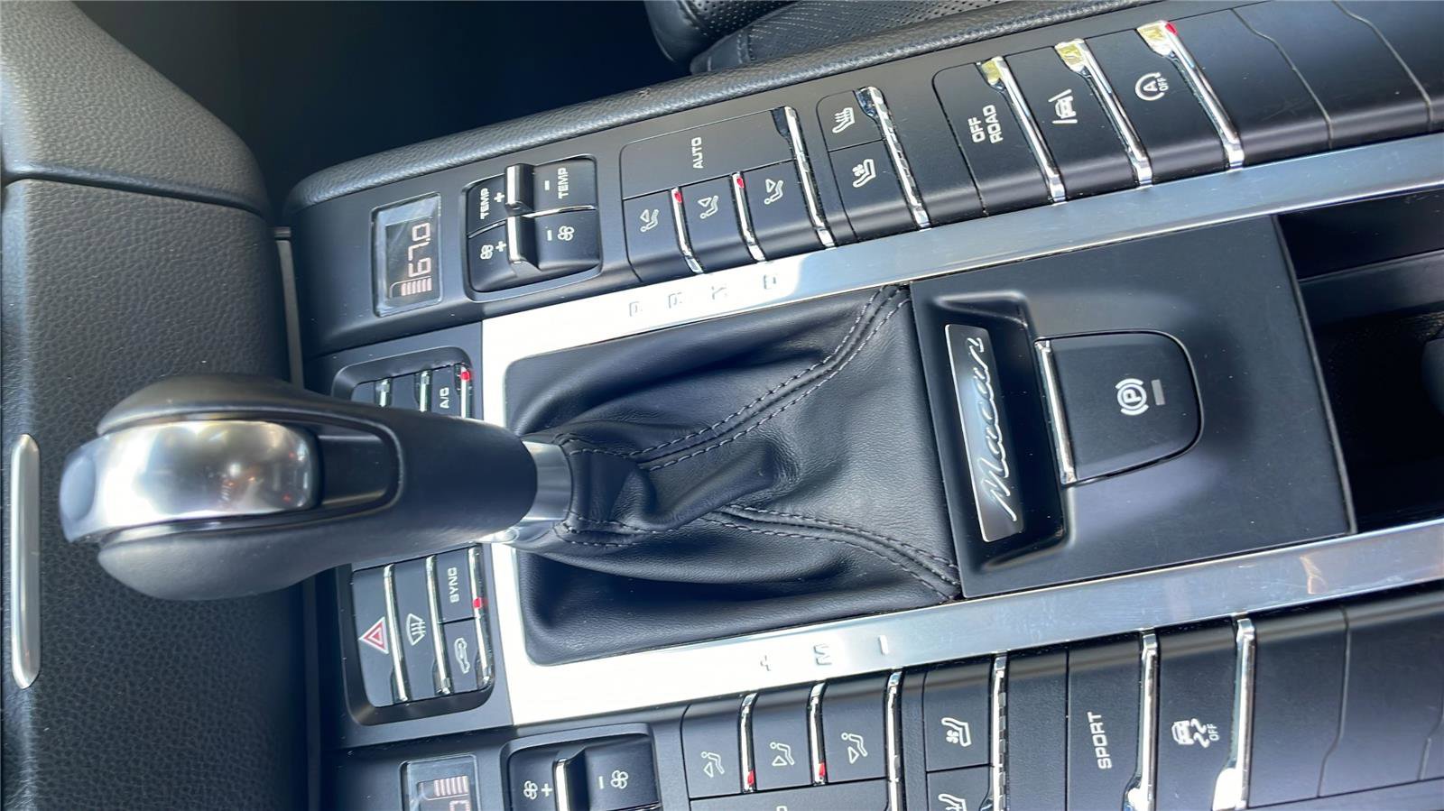 Used 2017 Porsche Macan image 19