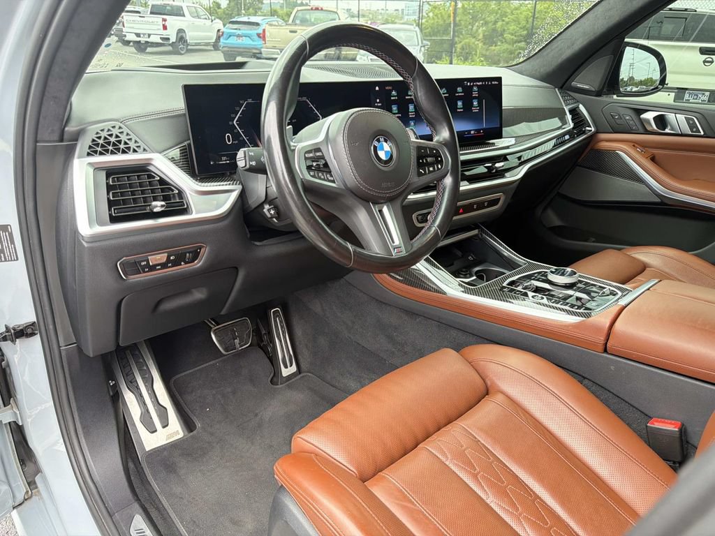 Used 2023 BMW X7 M60i w/ Executive Package AWD/4WD image 25