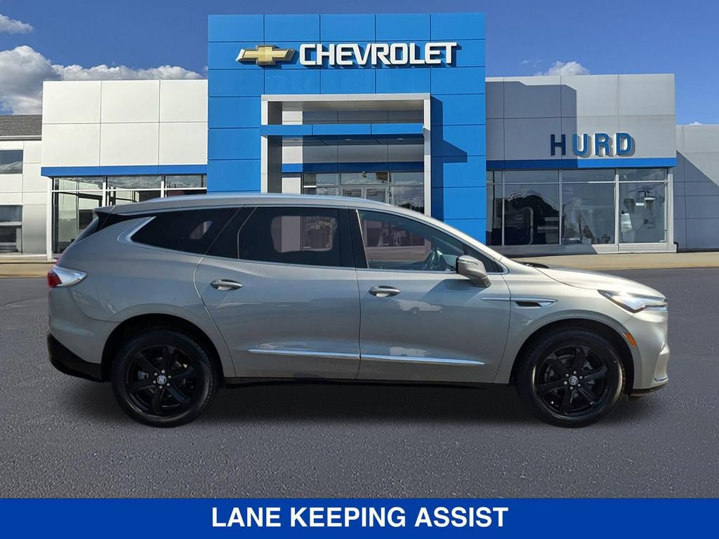 Used 2023 Buick Enclave Essence w/ Experience Buick Package image 3