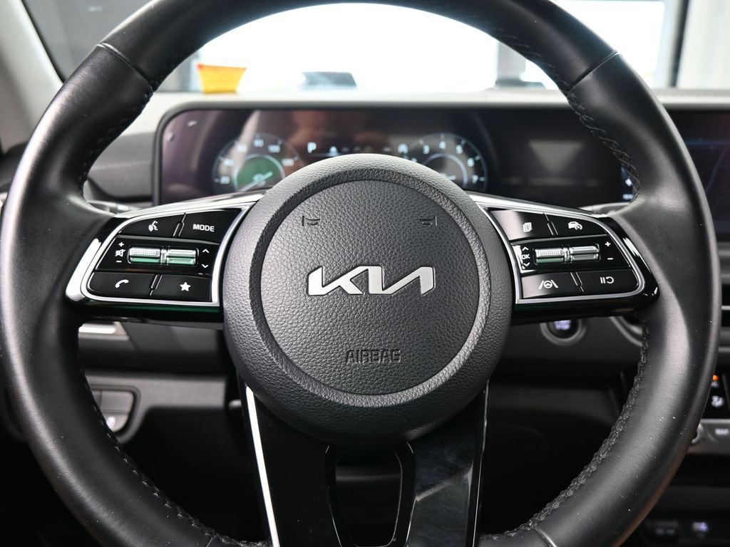 Used 2024 Kia Seltos EX image 27