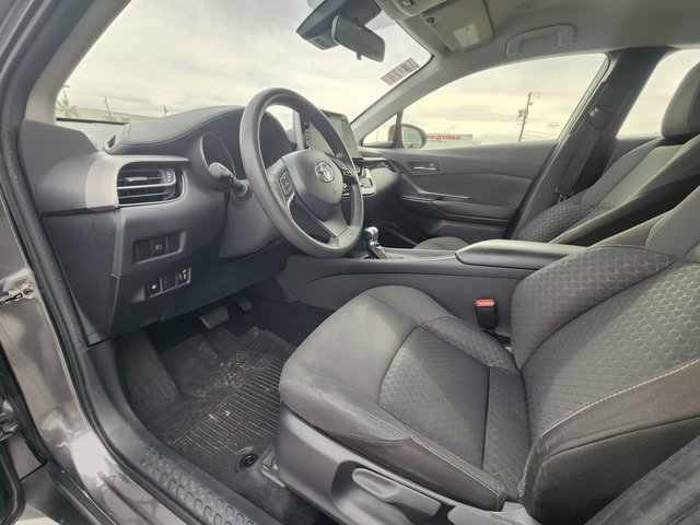 Used 2021 Toyota C-HR XLE image 11