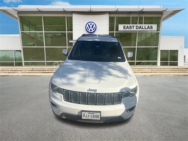 Used 2017 Jeep Grand Cherokee Laredo w/ Quick Order Package 2BE image 3
